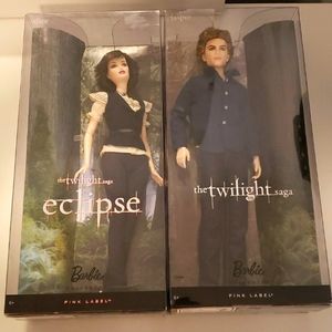 Alice Cullen and Jasper Hale Barbie Doll Set